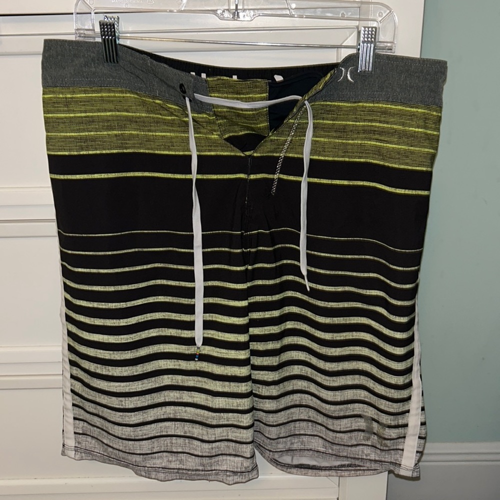 Men’s Hurley Board shorts